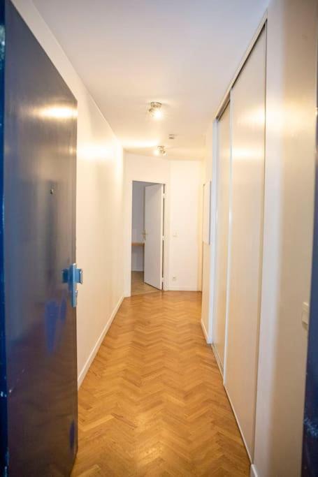 Grand 2 Pieces Balcon Parking Porte Paris Aubervilliers Exterior foto